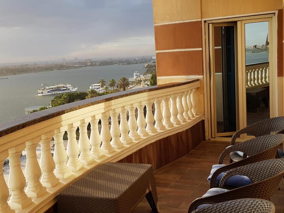 Apartment شقه فندقيه الترا مودرن صف اول كورنيش النيل القاهره بمنطقه المعادي اطلاله مباشره للنيل والاهرامات من جميع الغرف, الطابق التاسع ,very Luxury Firist Row Nile View And Pyramids , Maadi , , Ultra Modern ,level Nine Above The Ground Fl