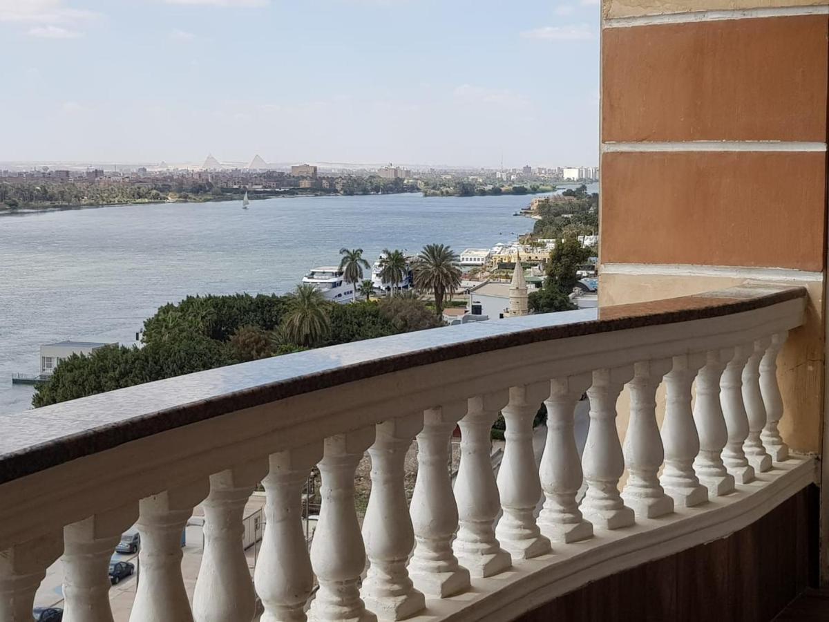 Apartament شقه فندقيه الترا مودرن صف اول كورنيش النيل القاهره بمنطقه المعادي اطلاله مباشره للنيل والاهرامات من جميع الغرف, الطابق التاسع ,very Luxury Firist Row Nile View And Pyramids , Maadi , , Ultra Modern ,level Nine Above The Ground Fl Kair